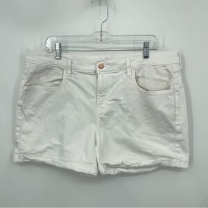 Old Navy Mid Rise Wow White Jean Shorts sz 16 white calla lily